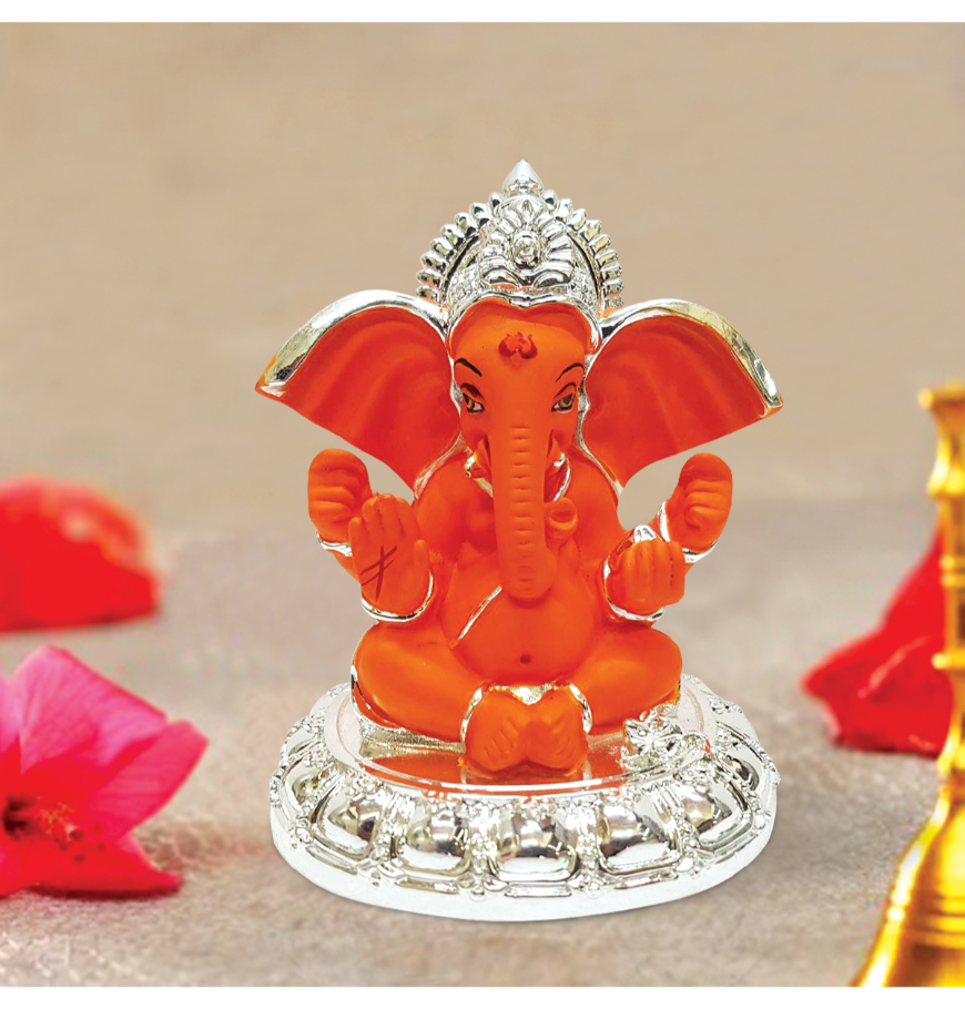 Karigaari India Ganesha for Car Dashboard I Silver Plating Ganesha Idol for Diwali I Gifts for Home décor Figurine (Size : 3.5 x 2 inches)